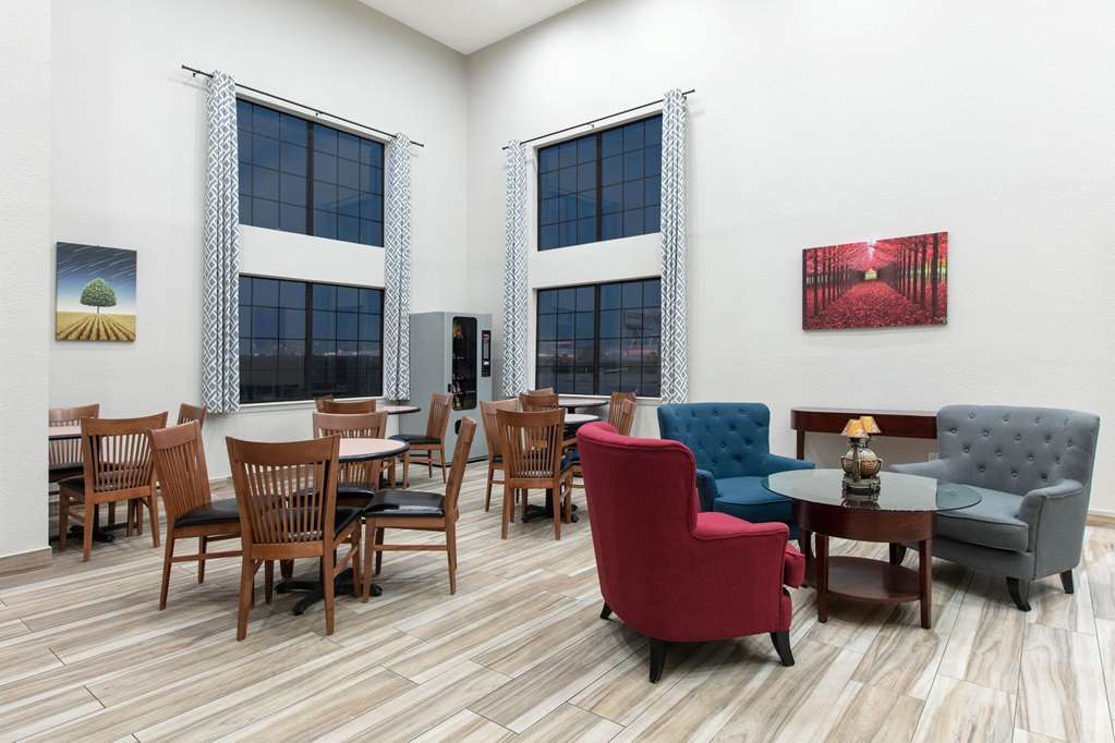 Days Inn by Wyndham Waco Near Downtown University - photo 7