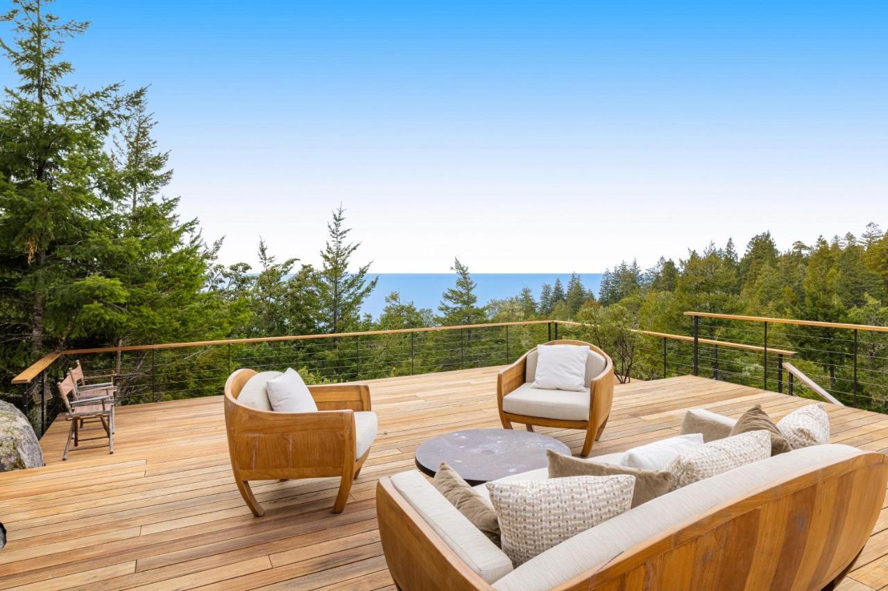 Sequoia Vista - carbon neutral hotel in Unknown City