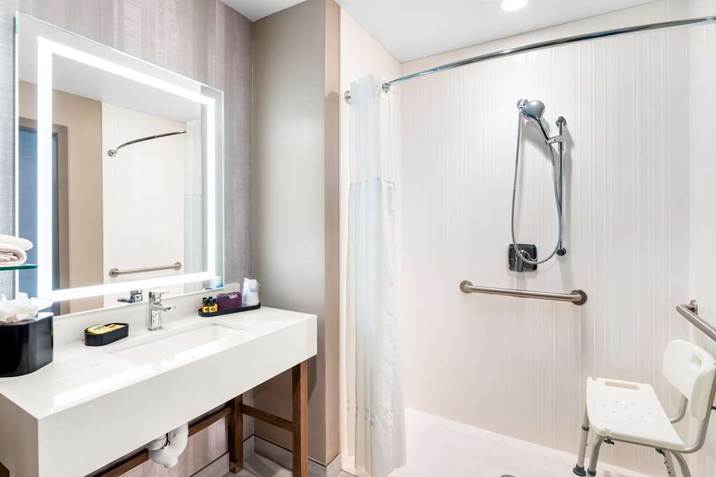 Best Western Plus Settlers Point - photo 30