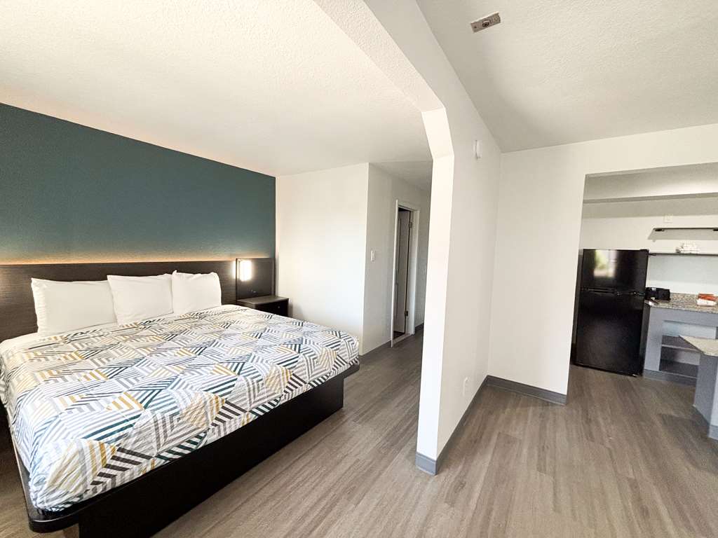OYO Hotel Irving DFW Airport North - photo 16