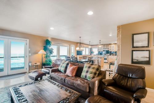 Surf and Sand — 4-Star Luxury Hotel in Lincoln, United States