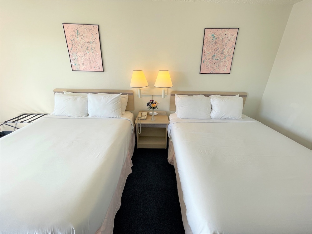 LuLu Hotel Silver City - photo 17