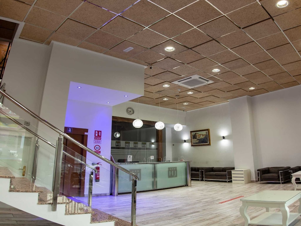 Hotel Julián — Alhama De Murcia — photo 3