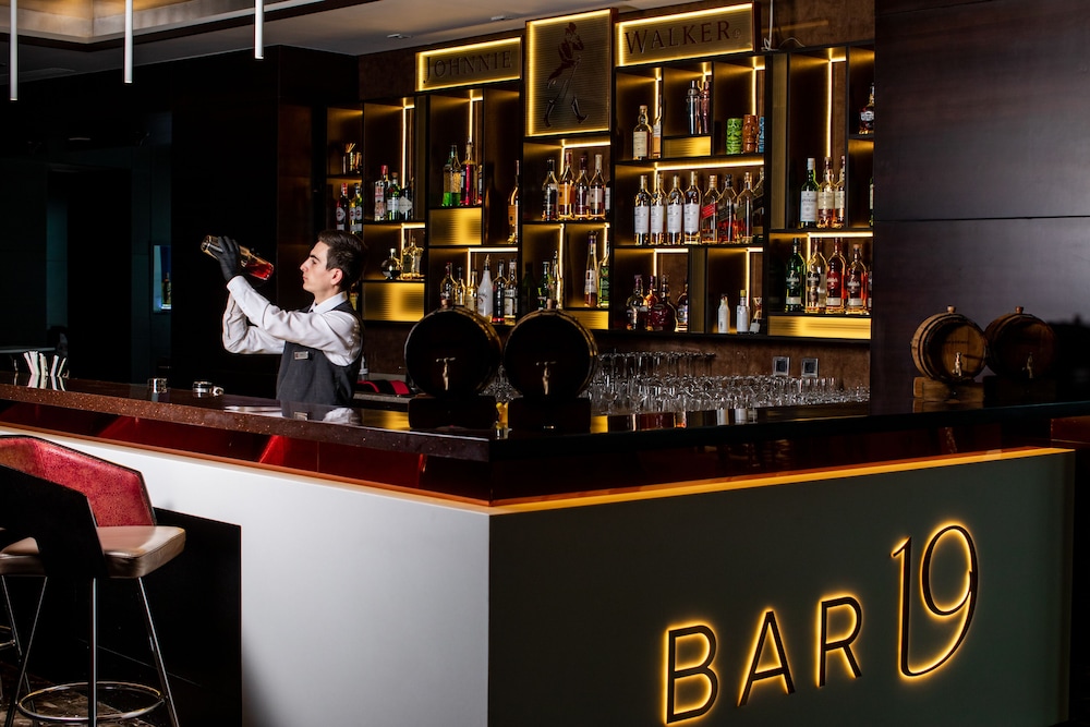 מזון ומשקאות