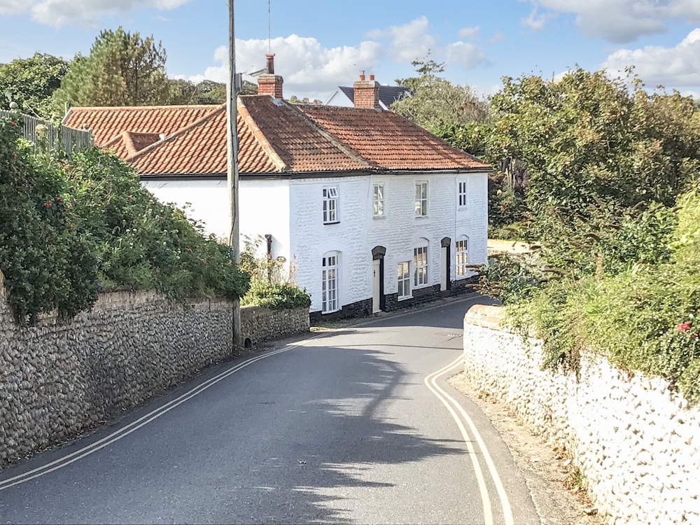 Cobbler's Cottage — 4-Star Luxury Hotel in Norwich, United Kingdom
