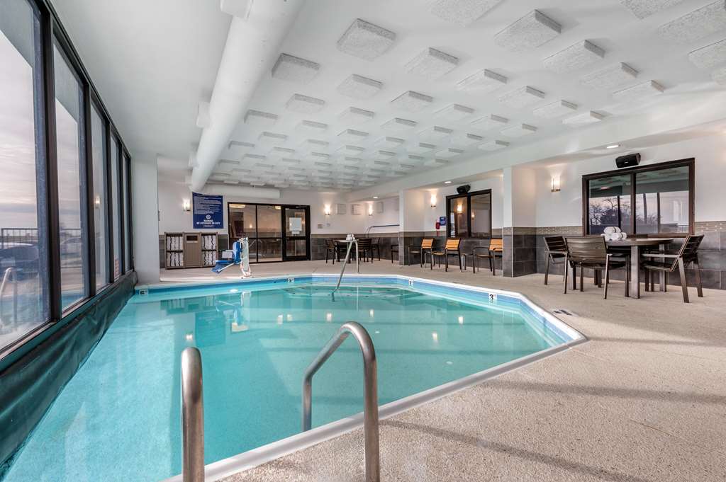Drury Inn & Suites Champaign - photo 47