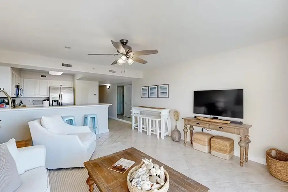 Pelican Isle 117 by RedAwning - photo 5