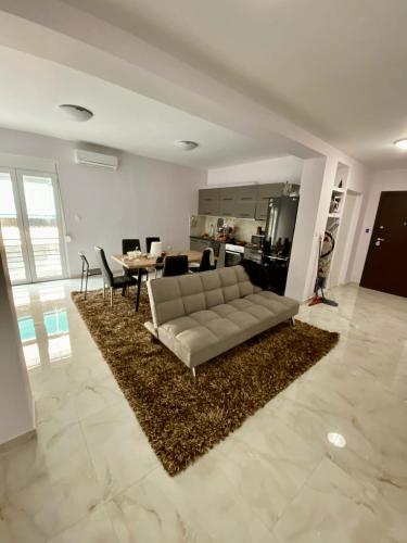 Studio Room With Private Bathroom Floor 2 21896434 — Athens