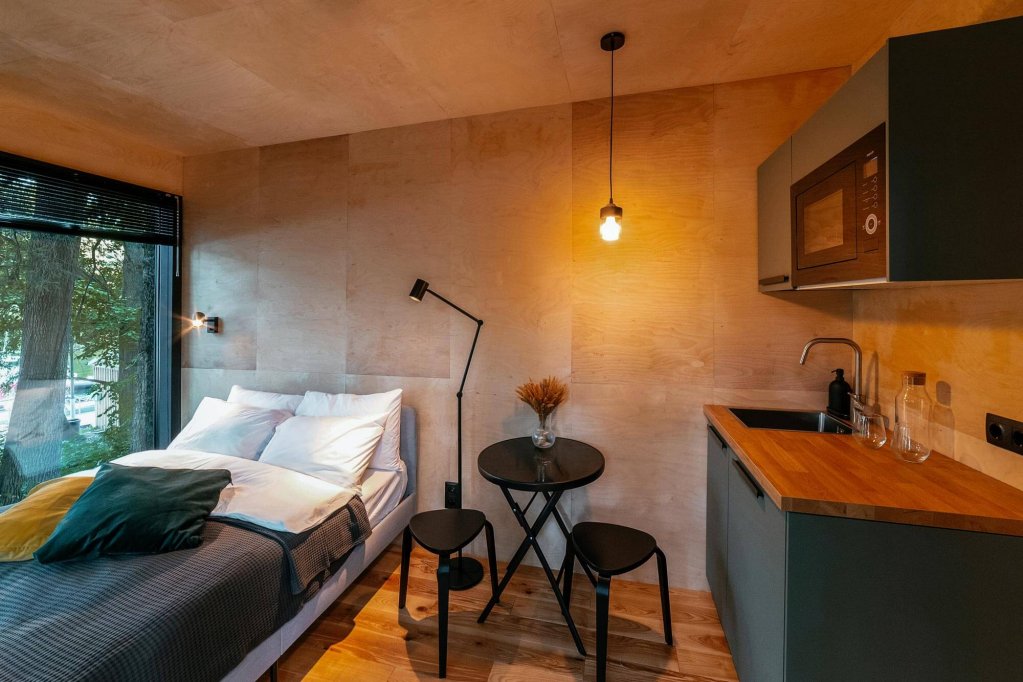 Glemping Sila Vetra pet-friendly hotel Povedniki