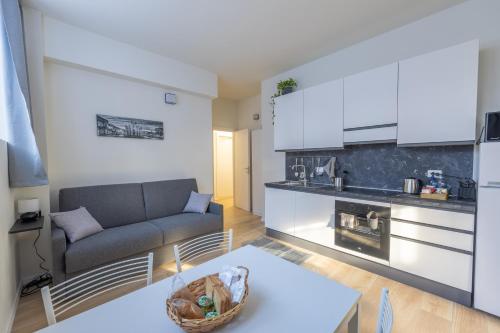 Milan San Siro Corner apartment with private parking — 4-Star Luxury Hotel in Milan, Italy