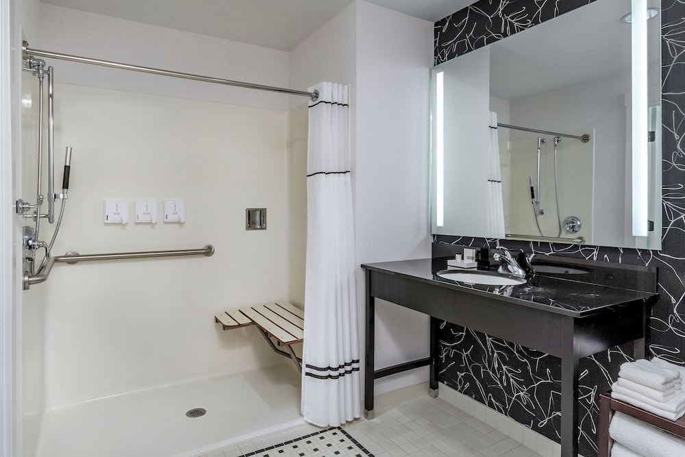 The Brunswick Hotel - photo 17