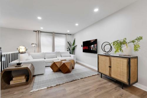 Spacious Family Getaway LCP Collection — 4-Star Luxury Hotel in Hanover Park, United States