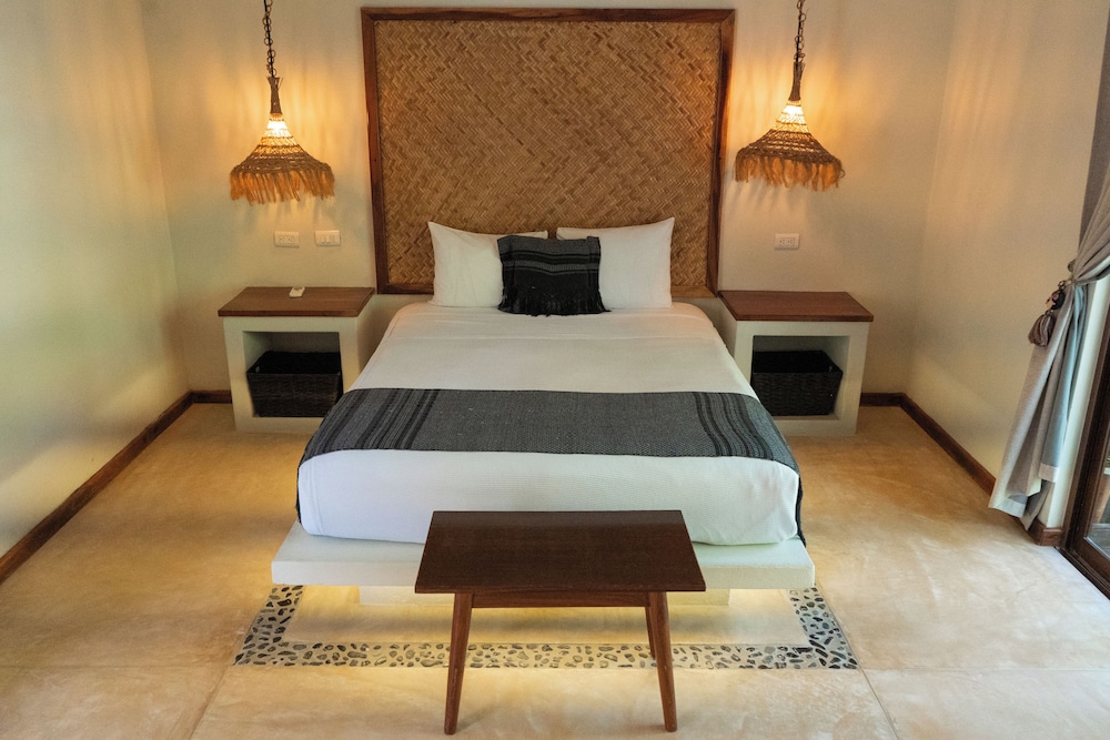 La Puerta Azul Beachfront Adults Only