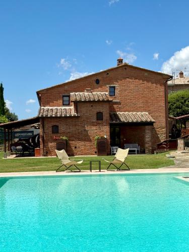 La Casa Del Fattore — 4-Star Luxury Hotel in Cortona, Italy