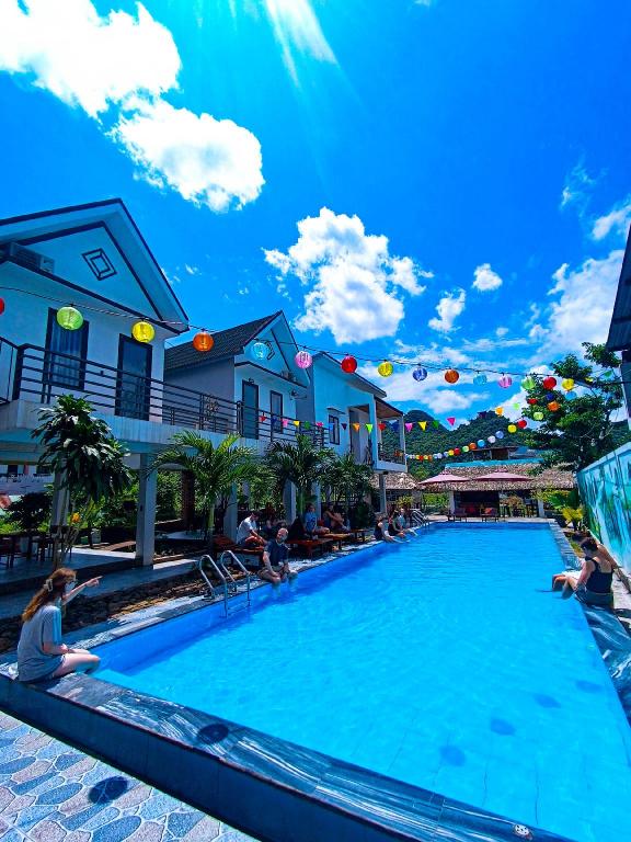 YoLo Pool Bar Villas & Garden Restaurant — 5-Star Luxury Hotel in Kwang Binh, Vietnam