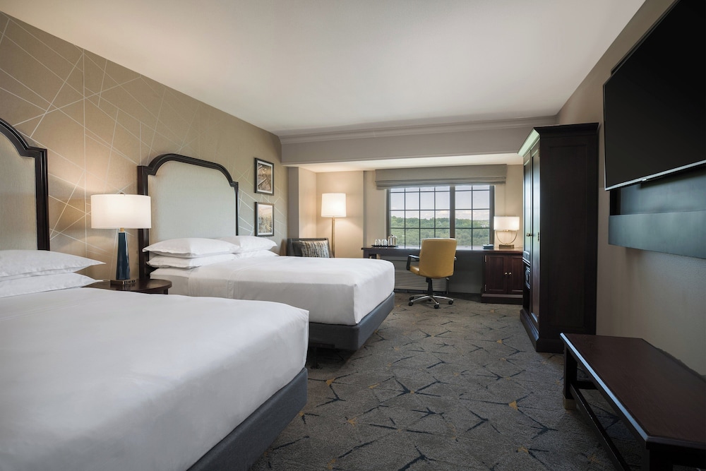 Sheraton Baltimore Washington Airport Hotel BWI - photo 13