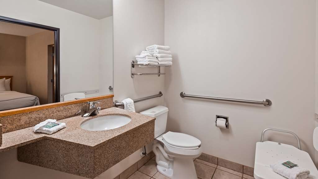 Best Western Golden Spike Inn & Suites - photo 49
