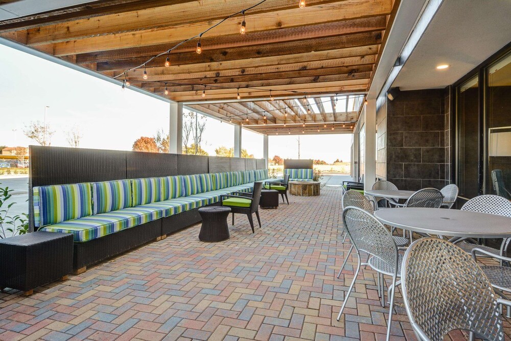 Home2 Suites by Hilton Irving DFW Airport North - photo 30