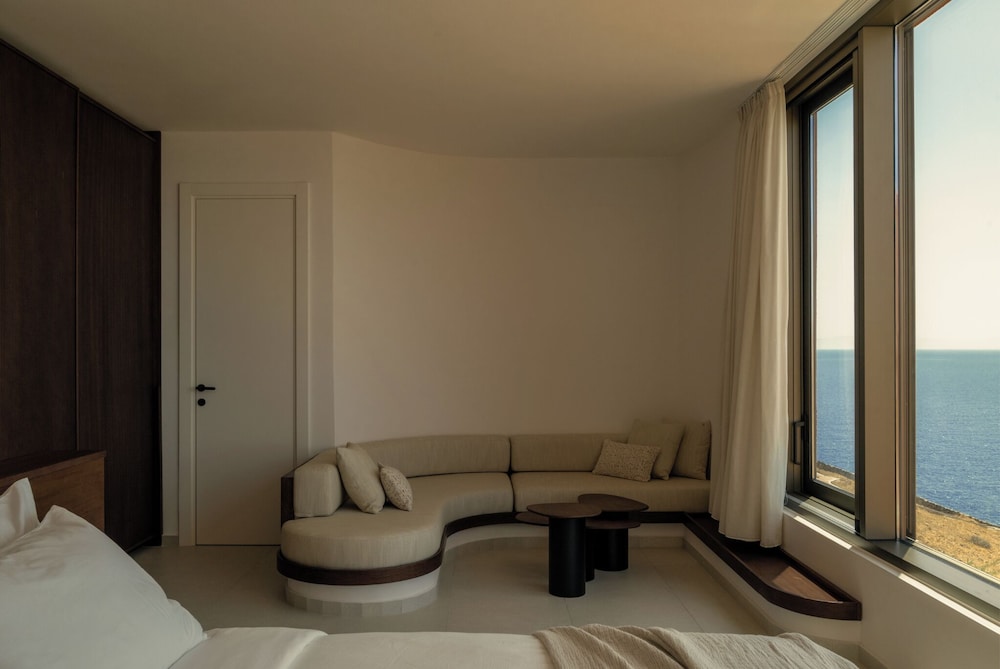 Olen Syros in Ano Syros, Greece