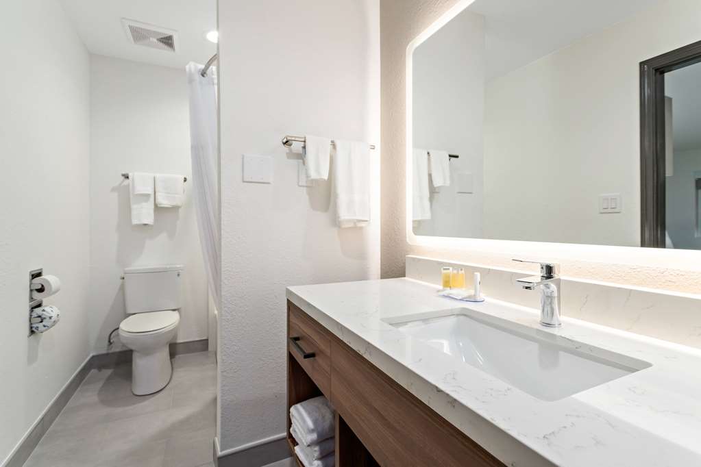 Baymont by Wyndham Beaumont - photo 24
