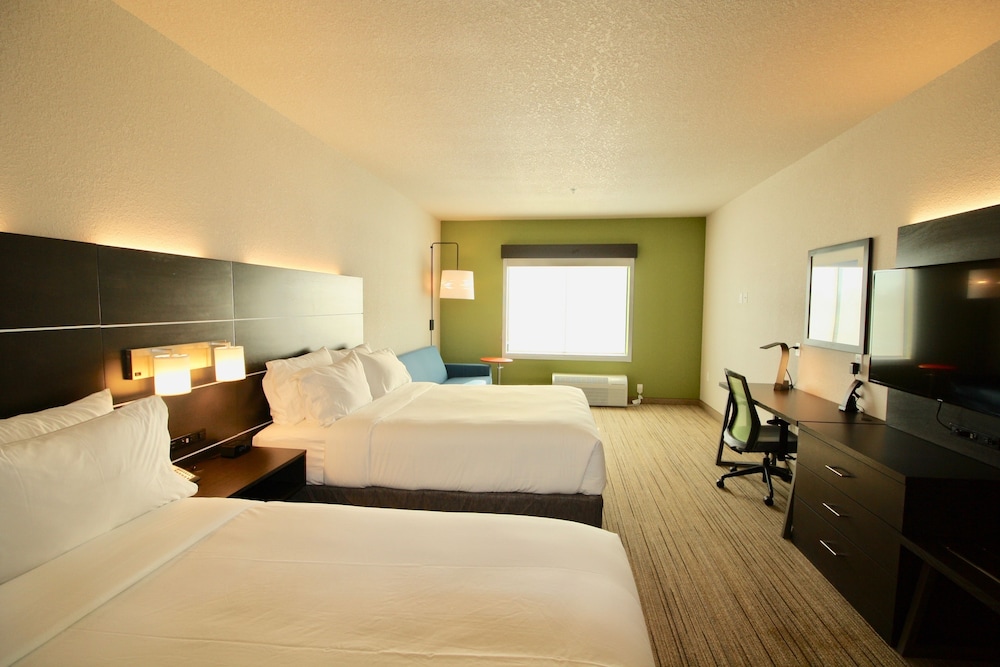 Holiday Inn Express & Suites Kirksville University Area by IHG - photo 3