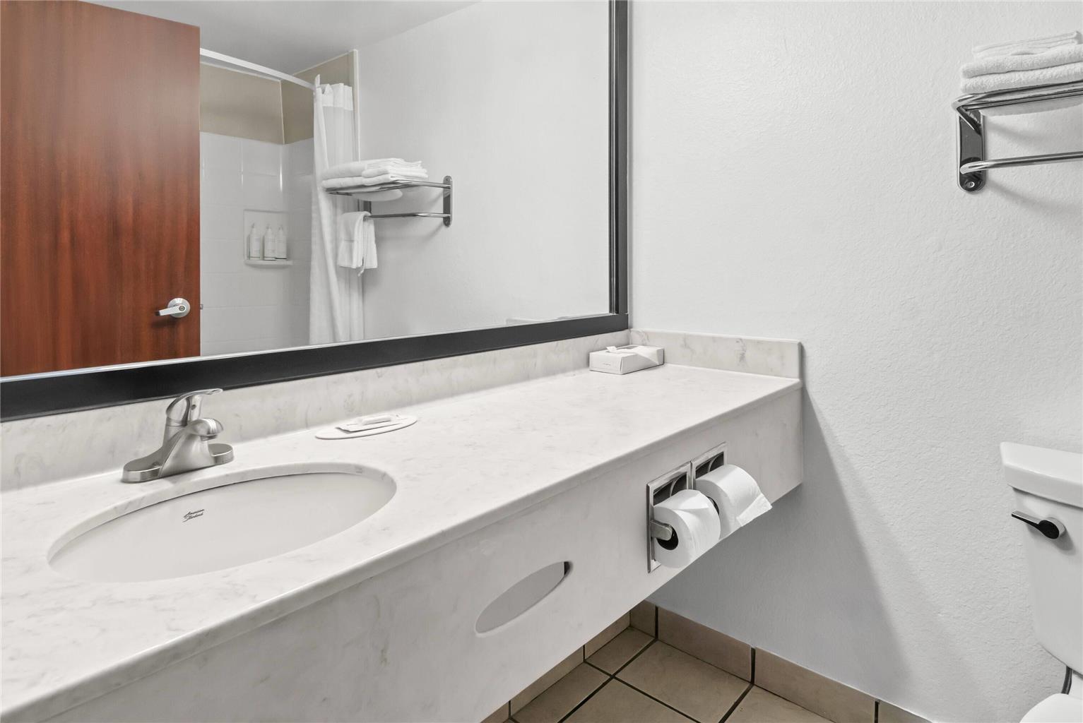 Super 8 by Wyndham Weatherford - photo 17