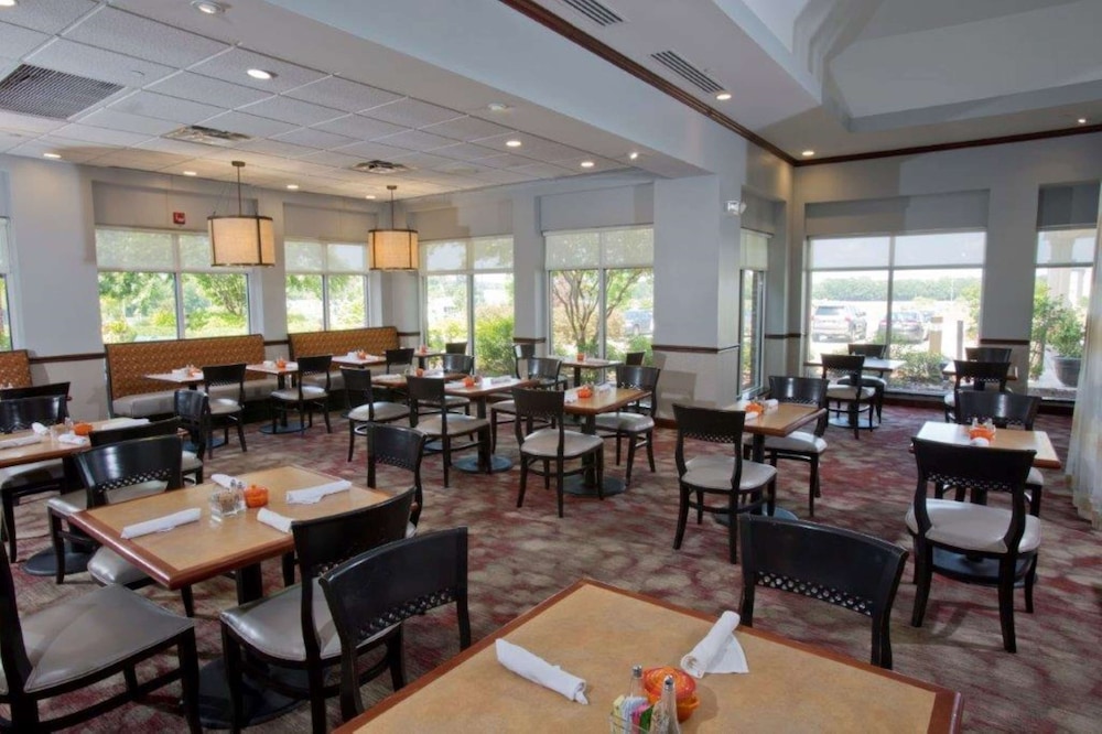 Hilton Garden Inn Starkville - photo 92