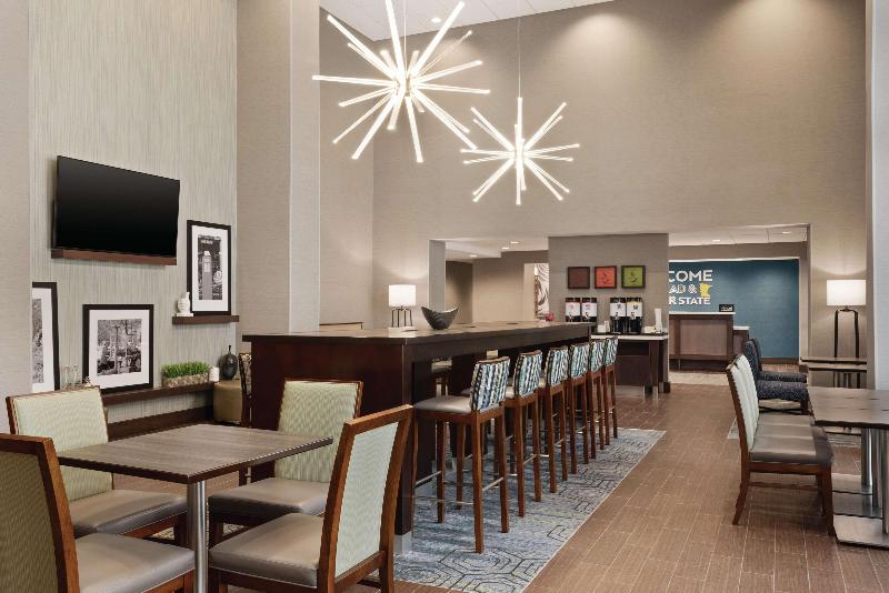 Hampton Inn Brooklyn Park - photo 6