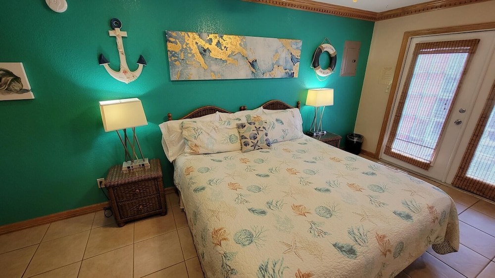 Campeche Triplex Unit C - photo 3