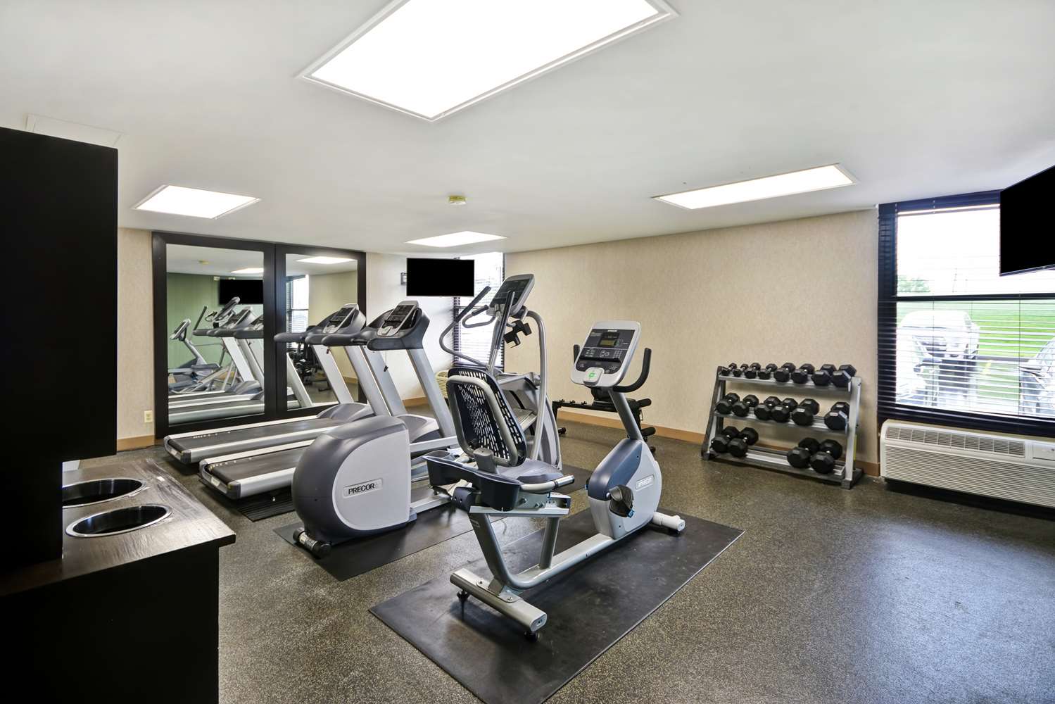 Hampton Inn Detroit Madison Heights South Troy - photo 18