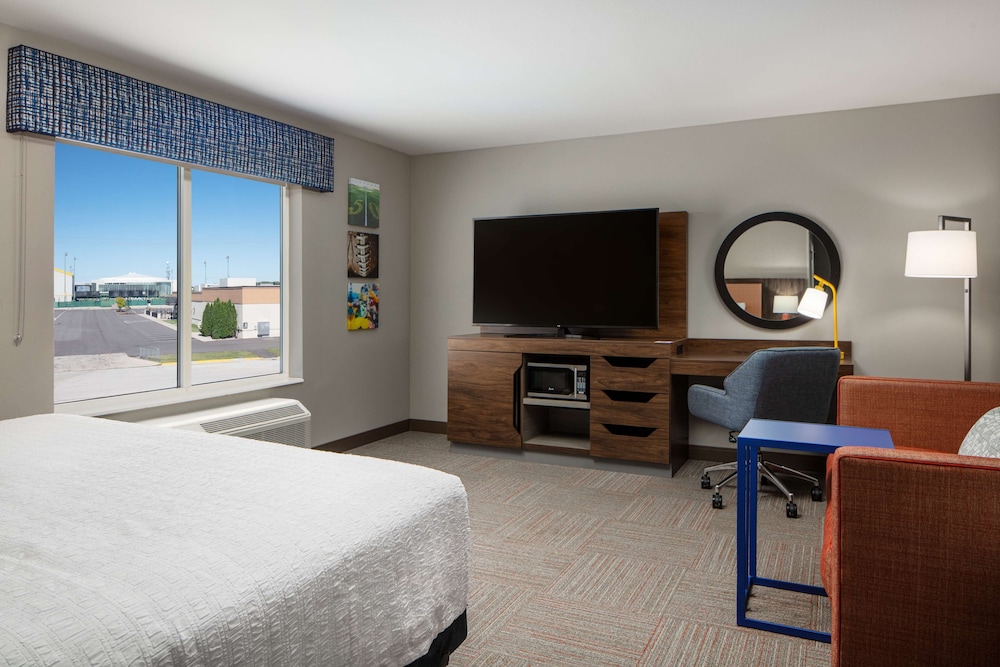 Hampton Inn by Hilton Green Bay Stadium - photo 17