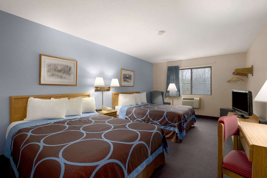 Super 8 by Wyndham Cromwell Middletown - photo 22