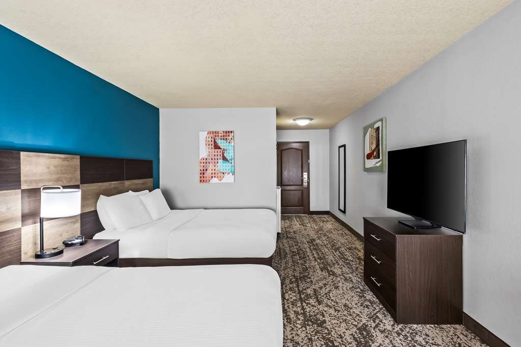 Best Western Fort Wayne Inn & Suites North - photo 12