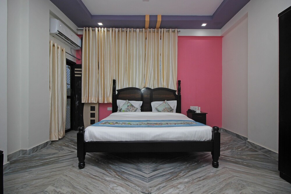 Oyo 9529 Hotel Agc - last minute hotel in Udaipur