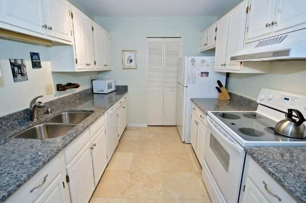 878 Ketch Court at The Sea Pines Resort - photo 7