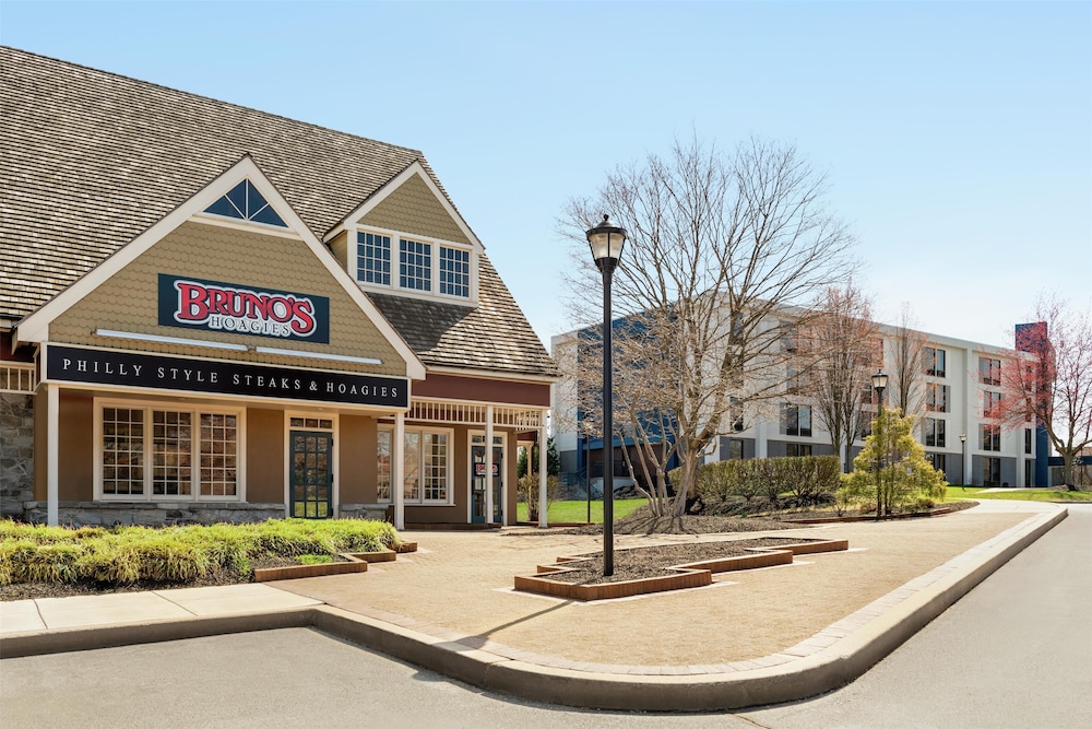 Hampton Inn Lancaster - photo 41