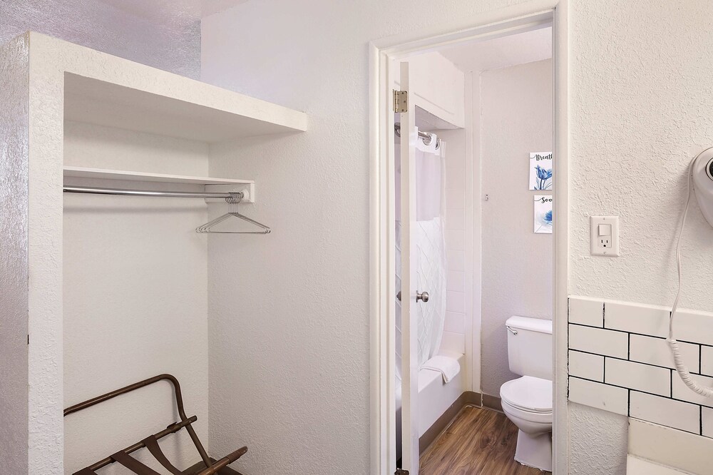 Carlsbad Inn New Mexico - photo 15