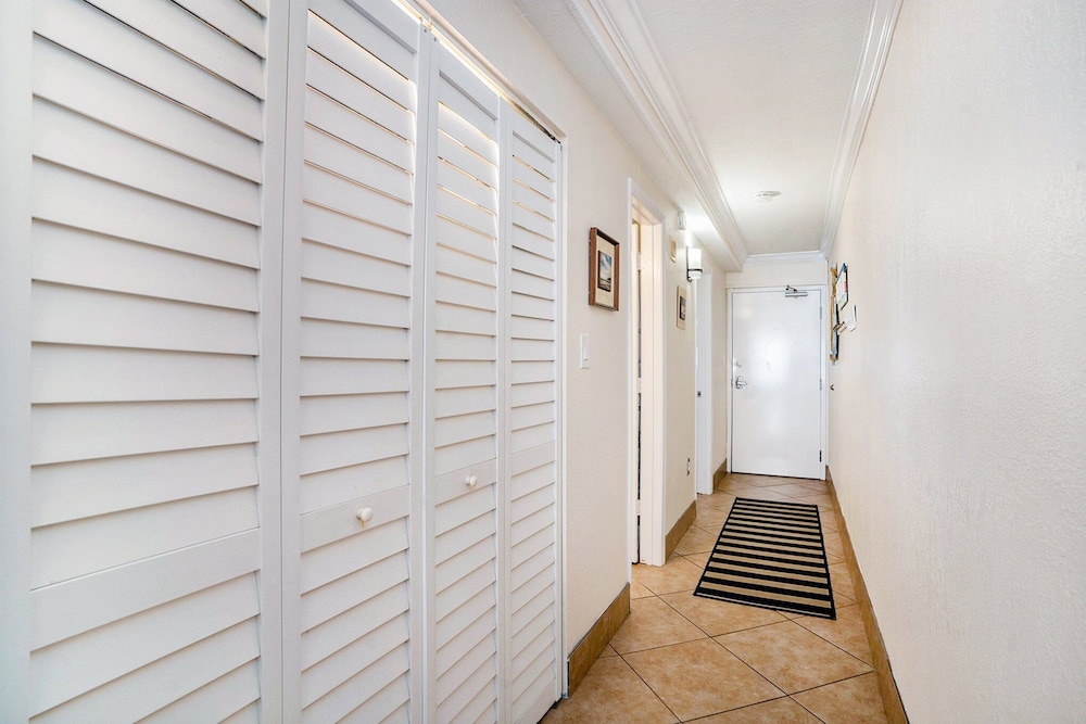1004 Waters Edge Resort 1 Bedroom Condo by RedAwning - photo 20