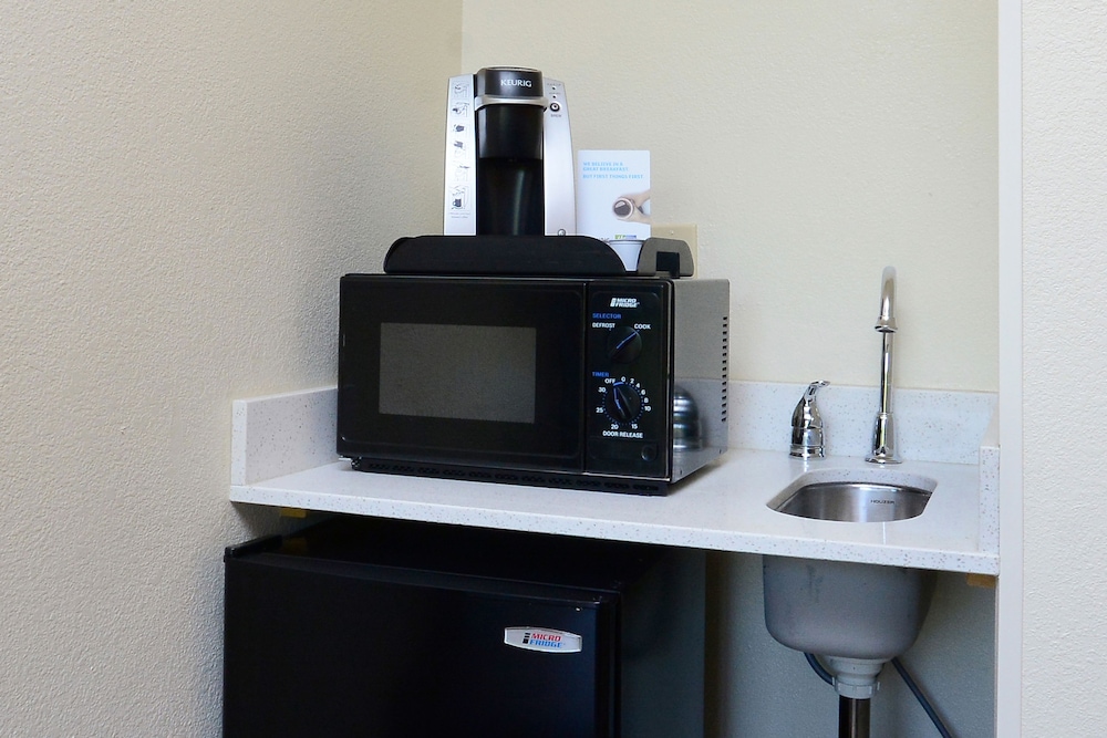 Holiday Inn Express & Suites Raleigh Durham Airport at RTP by IHG - photo 6