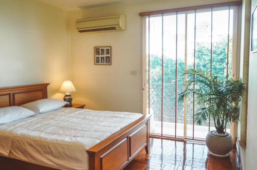 Chezmoi Bangkok Sukhumvit 26 Private Executive Residence 444