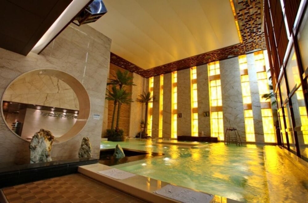 Top Elites City Resort & SPA Hotel — 4-Star Luxury Hotel in Shenyang, People's Republic of China
