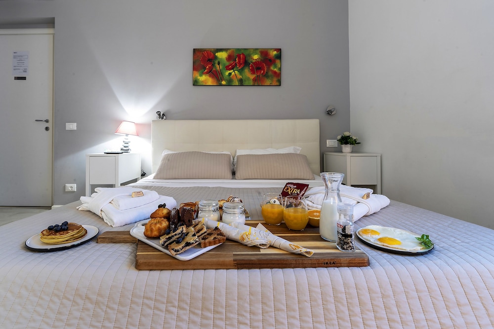 Bella Roma Luxury Accomodation - last minute hotel in Rome