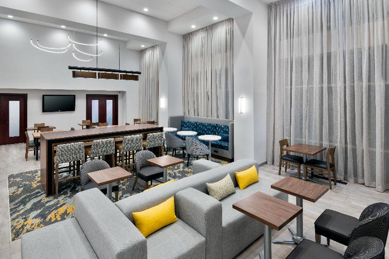 Hampton Inn & Suites Cleveland Beachwood - photo 22