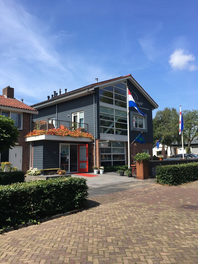 B&B Pension Perruque — 4-Star Luxury Hotel in Koudum, Netherlands