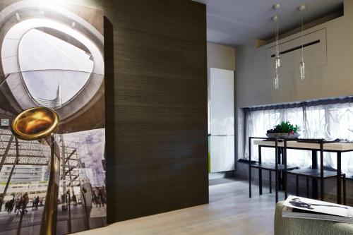 Luxury Art & Chromotherapy Apartment Downtown Free Parking — 4-Star Luxury Hotel in Milan, Italy