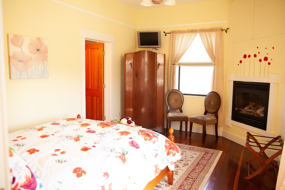 Flora Vista Inn - photo 22