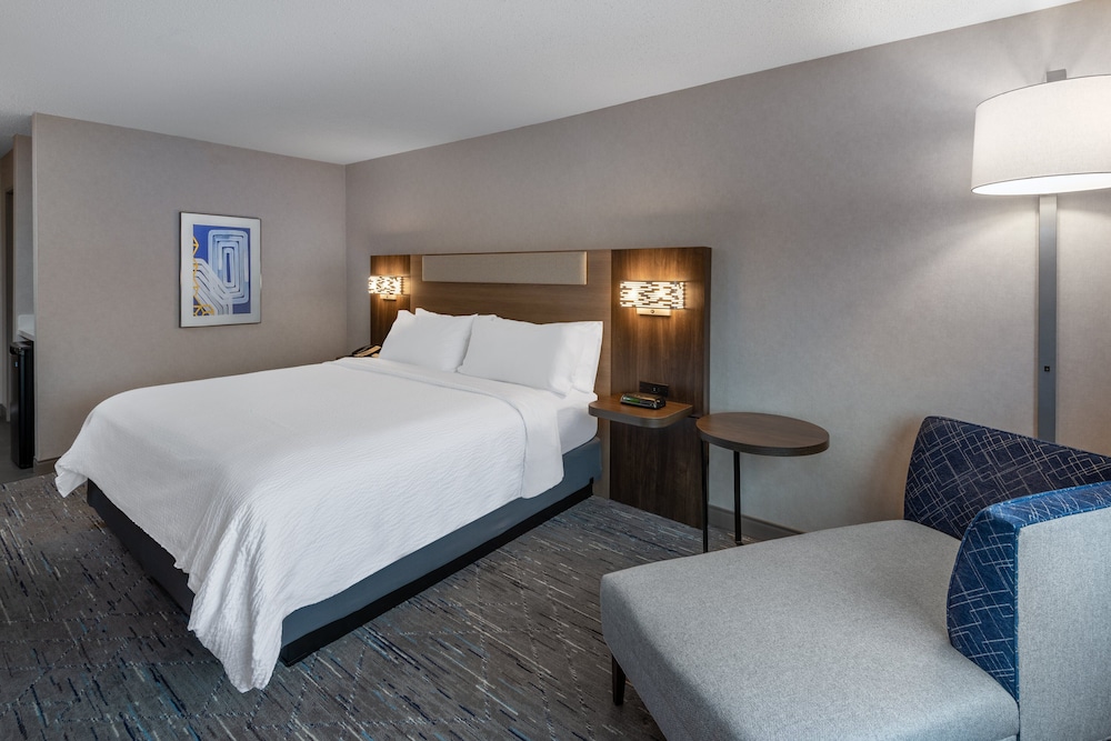 Holiday Inn Express & Suites Wadsworth by IHG - photo 9