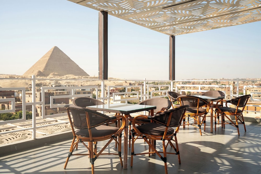 Pyraking Pyramids View Inn in Giza, Egypt