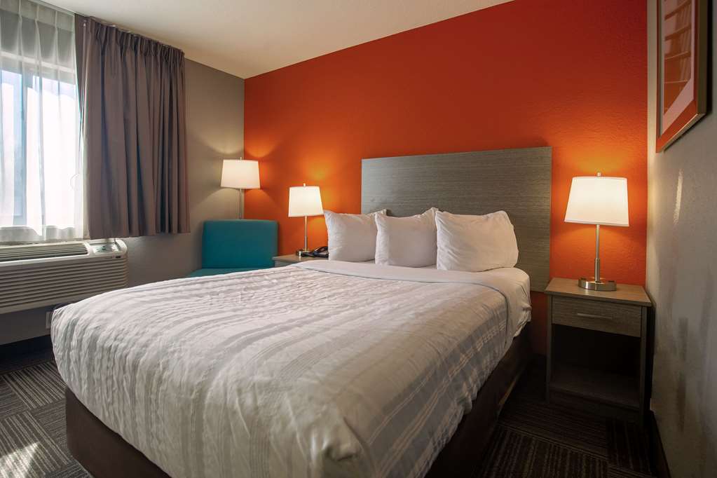 Quality Inn & Suites Hammond Near I 8090 - photo 40