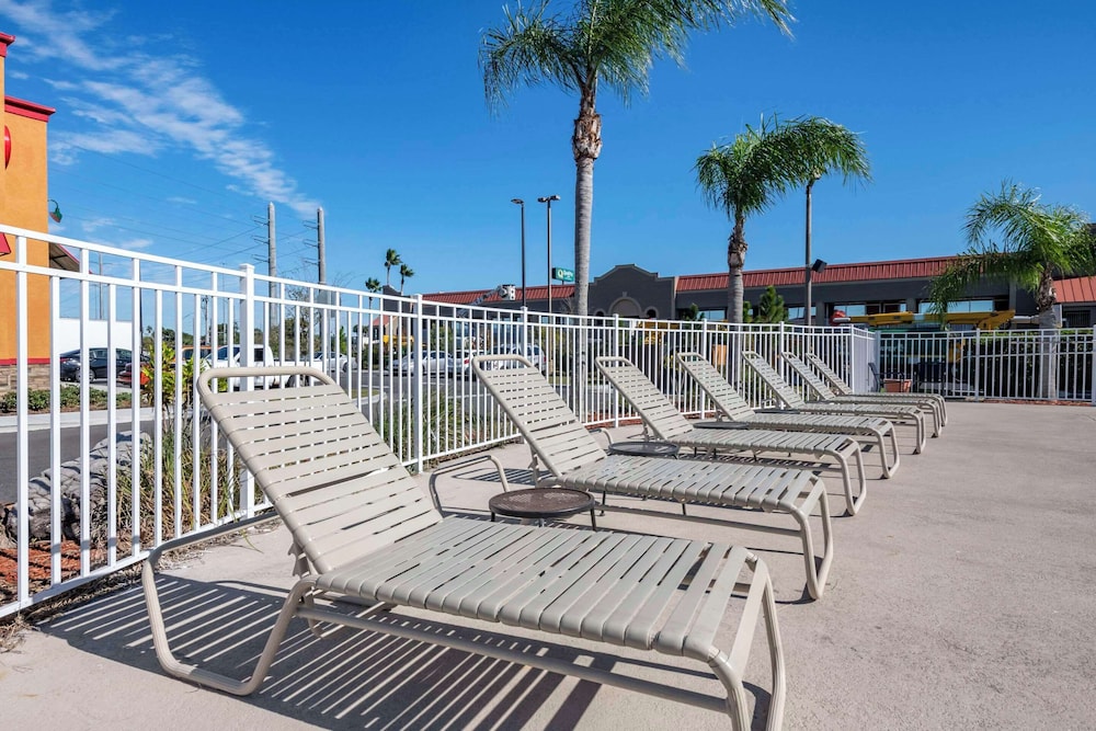 Quality Inn Kennedy Space Center - photo 54